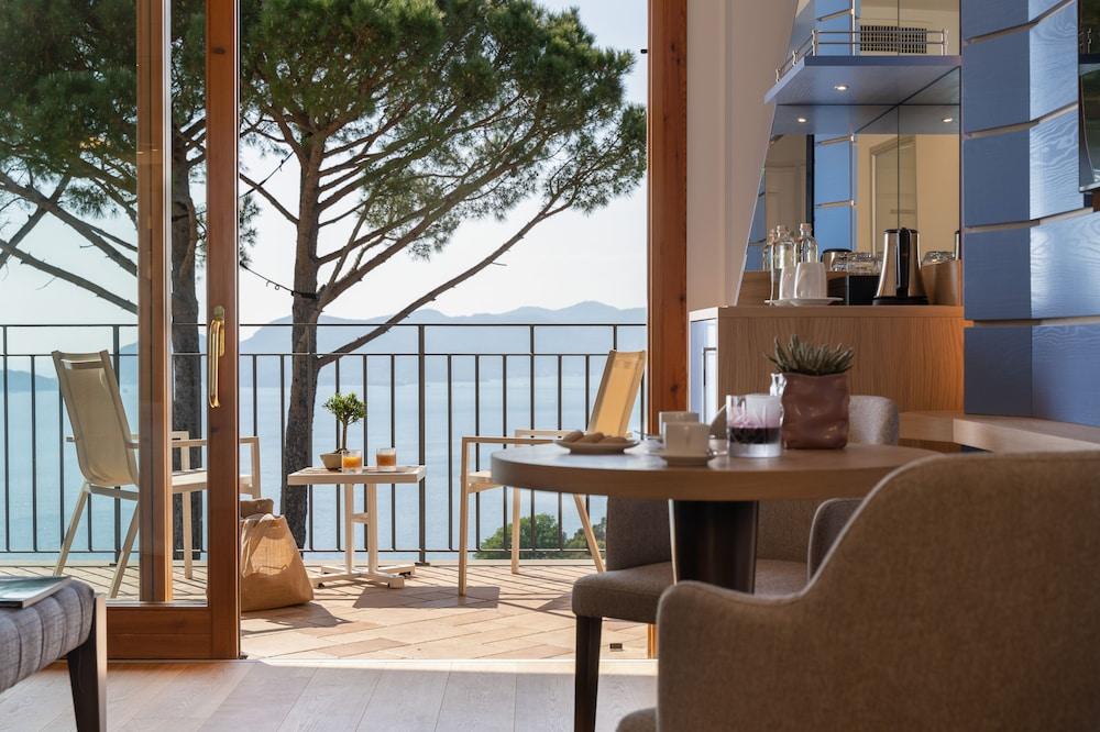 Hotel Golfo Dei Poeti Relais &